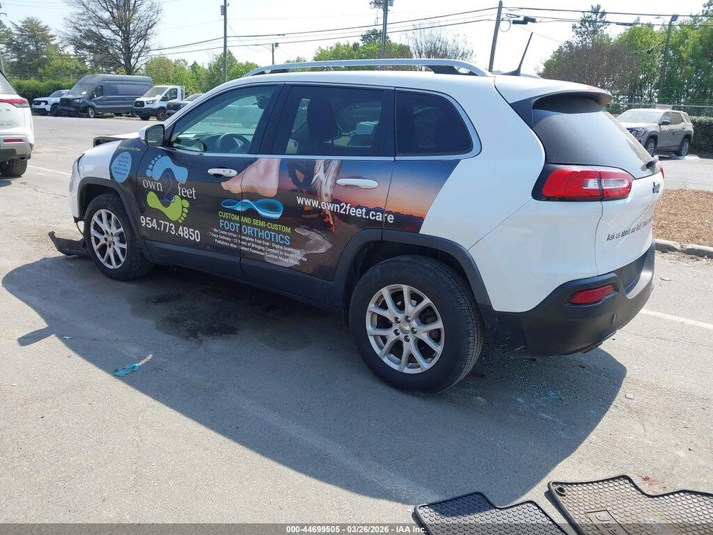 1C4PJLCB1HD213604 2017 JEEP CHEROKEE photo no. 3