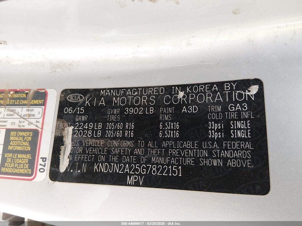 KNDJN2A25G7822151 2016 KIA SOUL photo no. 9