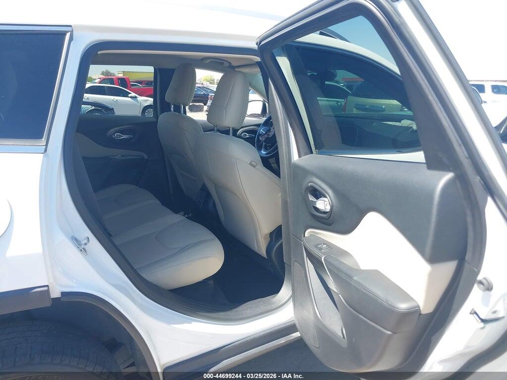 1C4PJMCS9GW259576 2016 JEEP CHEROKEE photo no. 8