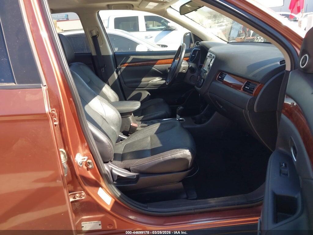 JA4AD3A34EZ012085 2014 MITSUBISHI OUTLANDER photo no. 5