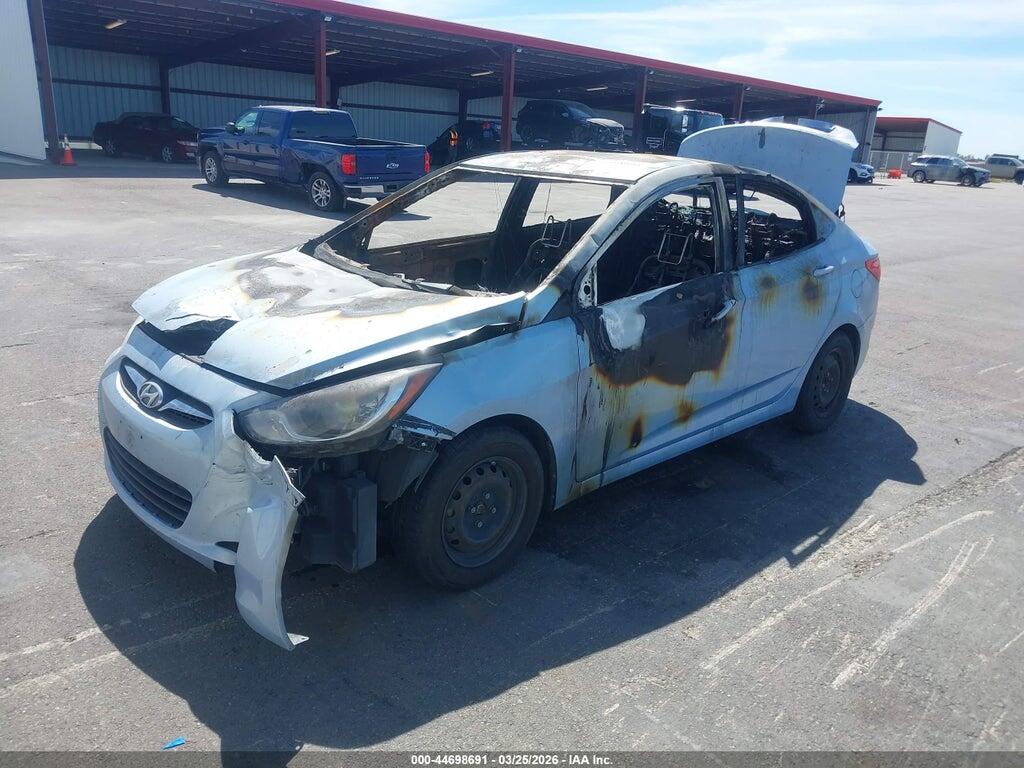 KMHCT4AE0DU481402 2013 HYUNDAI ACCENT photo no. 2