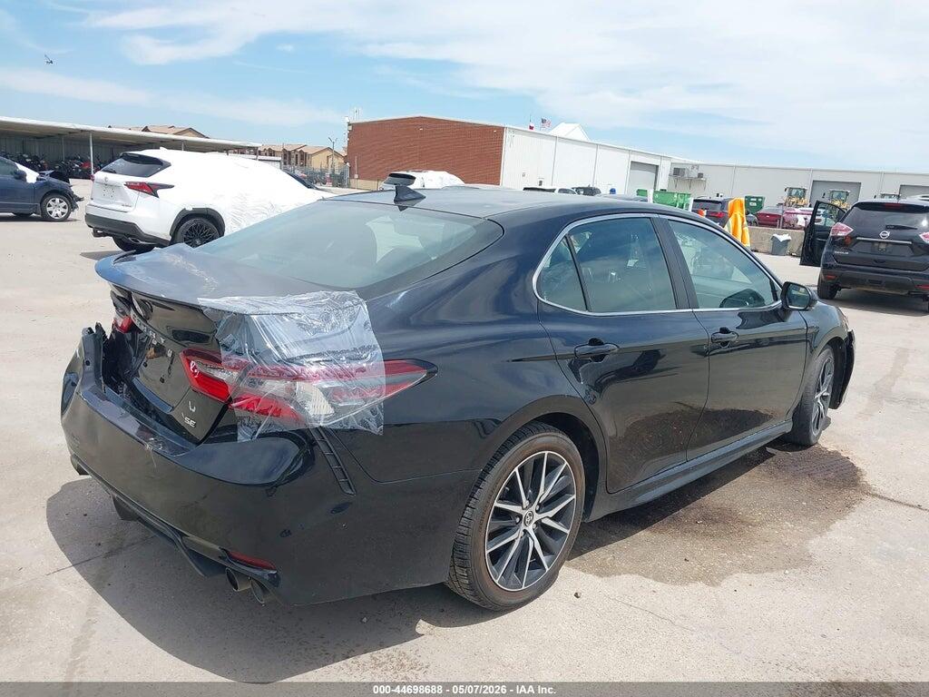 4T1G11AK3NU685446 2022 TOYOTA CAMRY photo no. 4