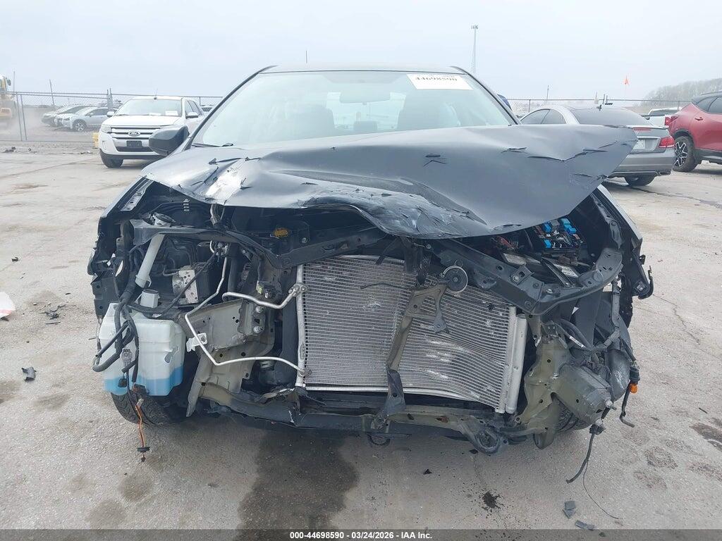 5YFBURHE0GP529367 2016 TOYOTA COROLLA photo no. 12