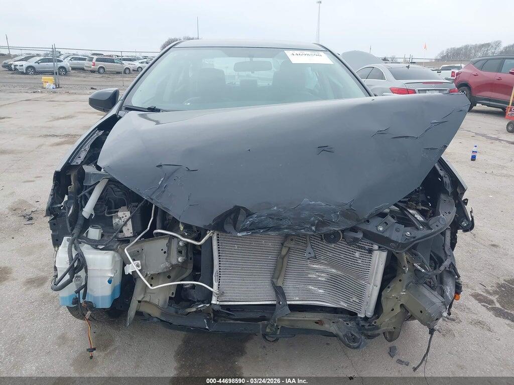 5YFBURHE0GP529367 2016 TOYOTA COROLLA photo no. 6