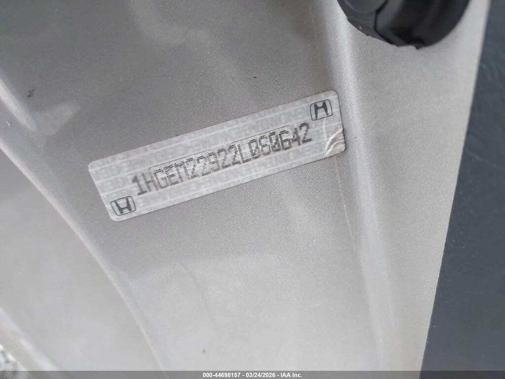 1HGEM22922L060642 2002 HONDA CIVIC photo no. 9