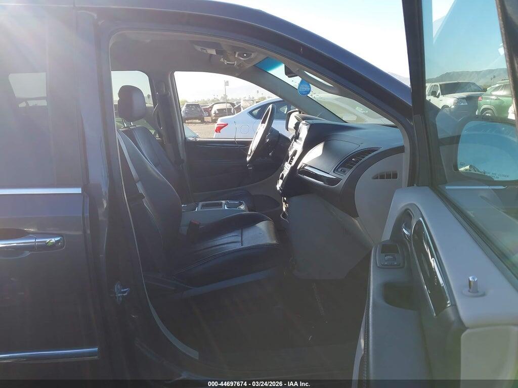 2C4RC1BG5GR112131 2016 CHRYSLER TOWN & COUNTRY photo no. 5