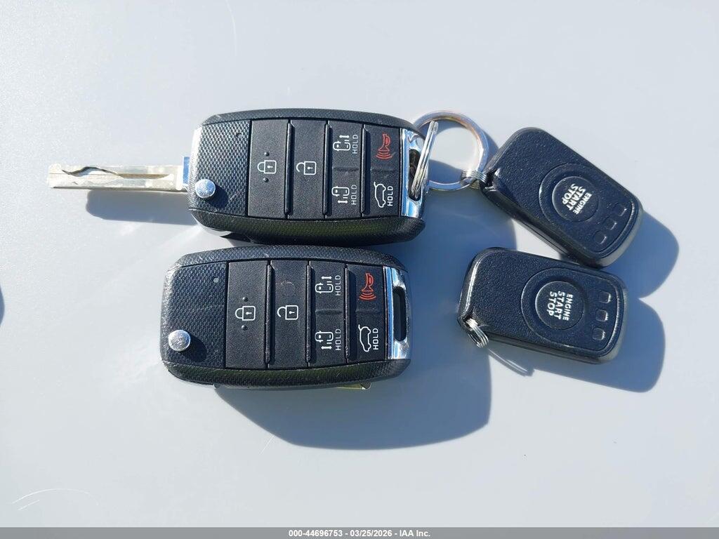 KNDMB5C11K6547906 2019 KIA SEDONA photo no. 11