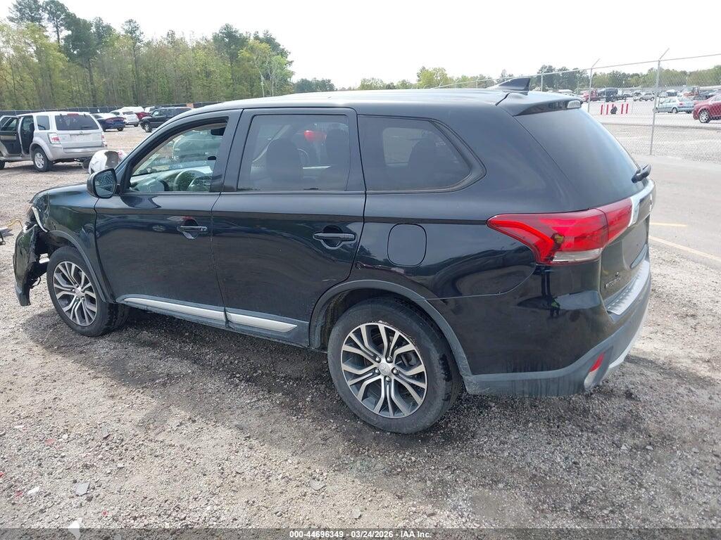 JA4AD2A33JZ001468 2018 MITSUBISHI OUTLANDER photo no. 3