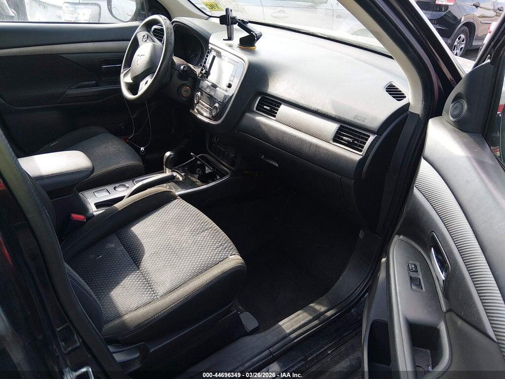 JA4AD2A33JZ001468 2018 MITSUBISHI OUTLANDER photo no. 5