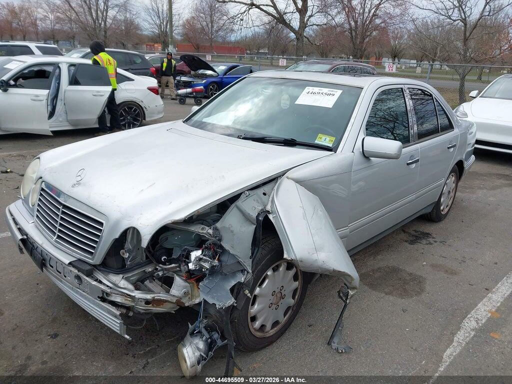 WDBJF65H0XA843087 1999 MERCEDES-BENZ E 320 photo no. 2