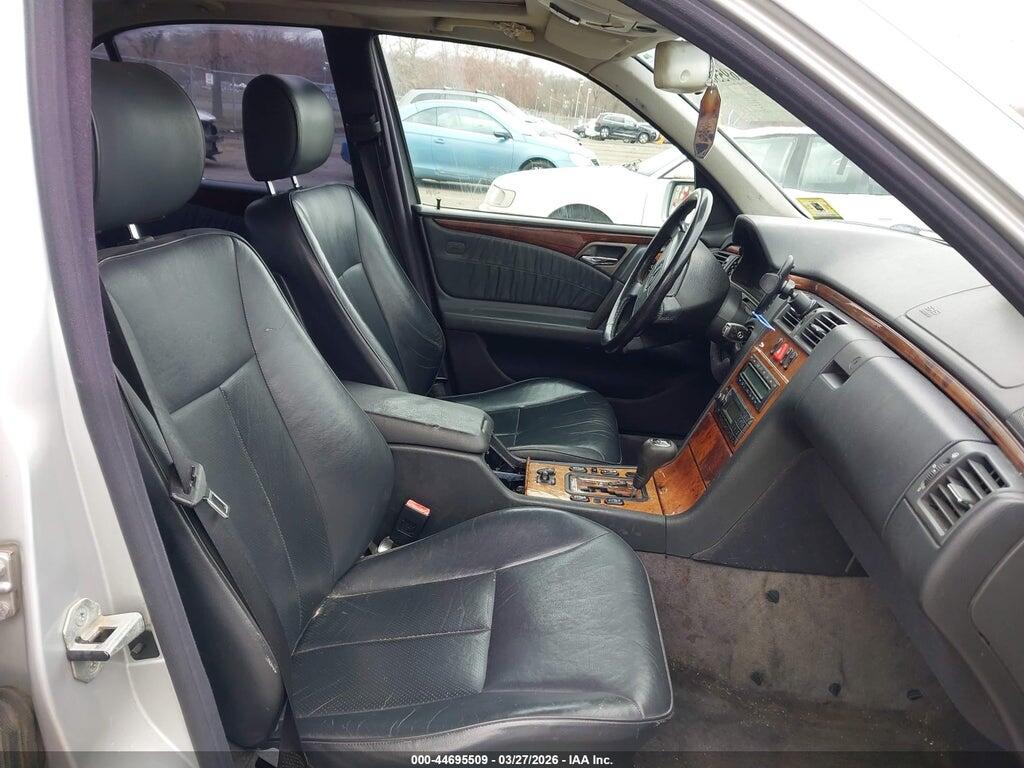 WDBJF65H0XA843087 1999 MERCEDES-BENZ E 320 photo no. 5