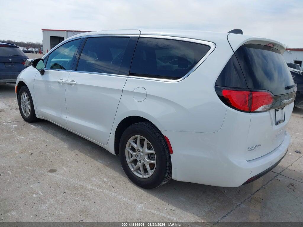 2C4RC1CG8SR611173 2025 CHRYSLER VOYAGER photo no. 3