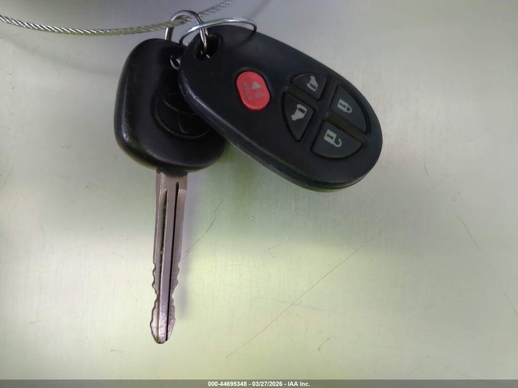 5TDKK3DC2FS667568 2015 TOYOTA SIENNA photo no. 11