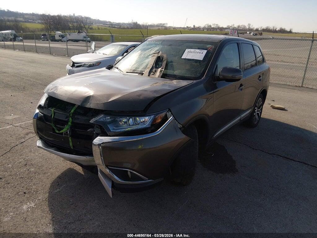 JA4AD3A30JZ061200 2018 MITSUBISHI OUTLANDER photo no. 2