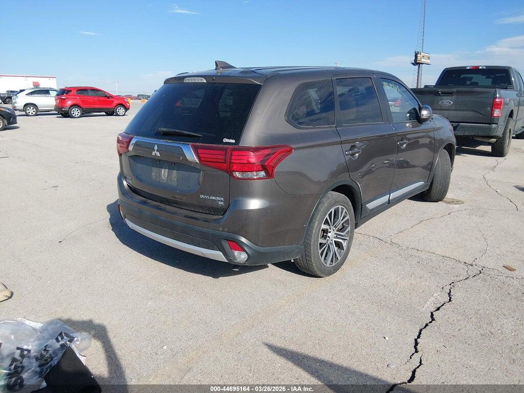 JA4AD3A30JZ061200 2018 MITSUBISHI OUTLANDER photo no. 4