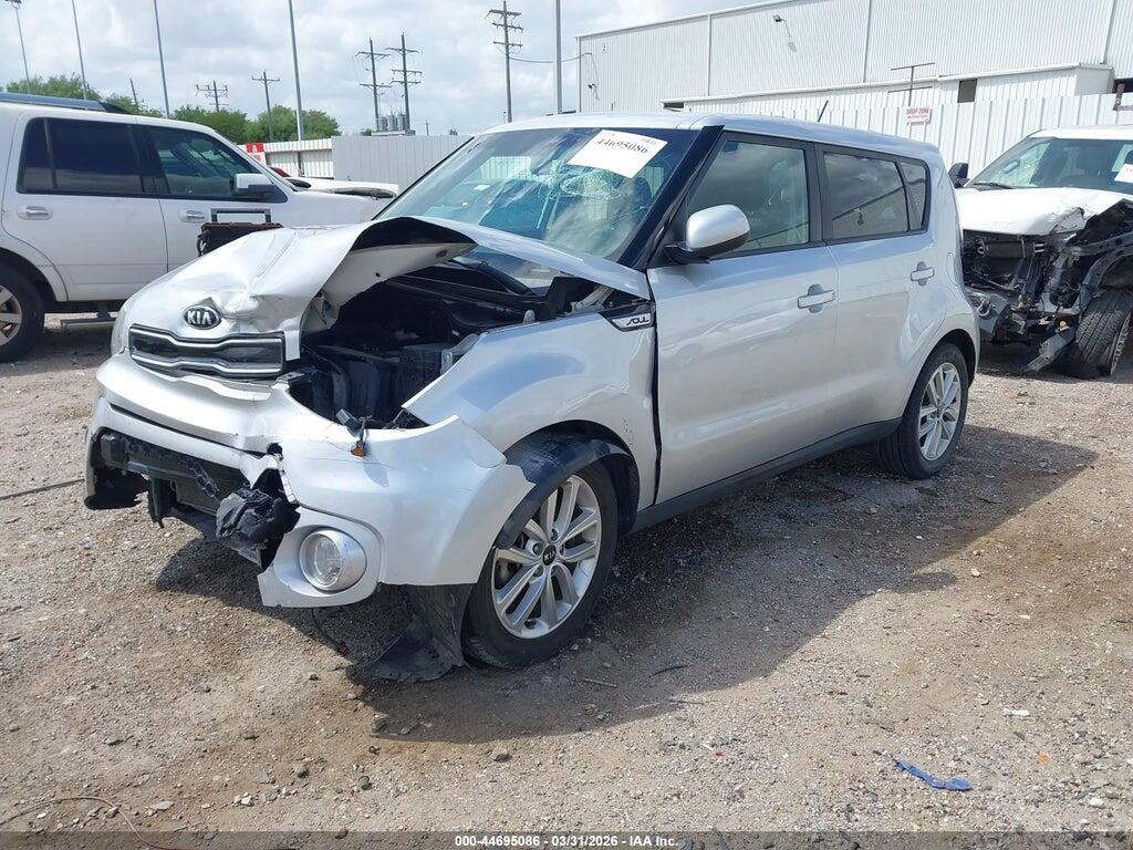 KNDJP3A55J7560178 2018 KIA SOUL photo no. 2
