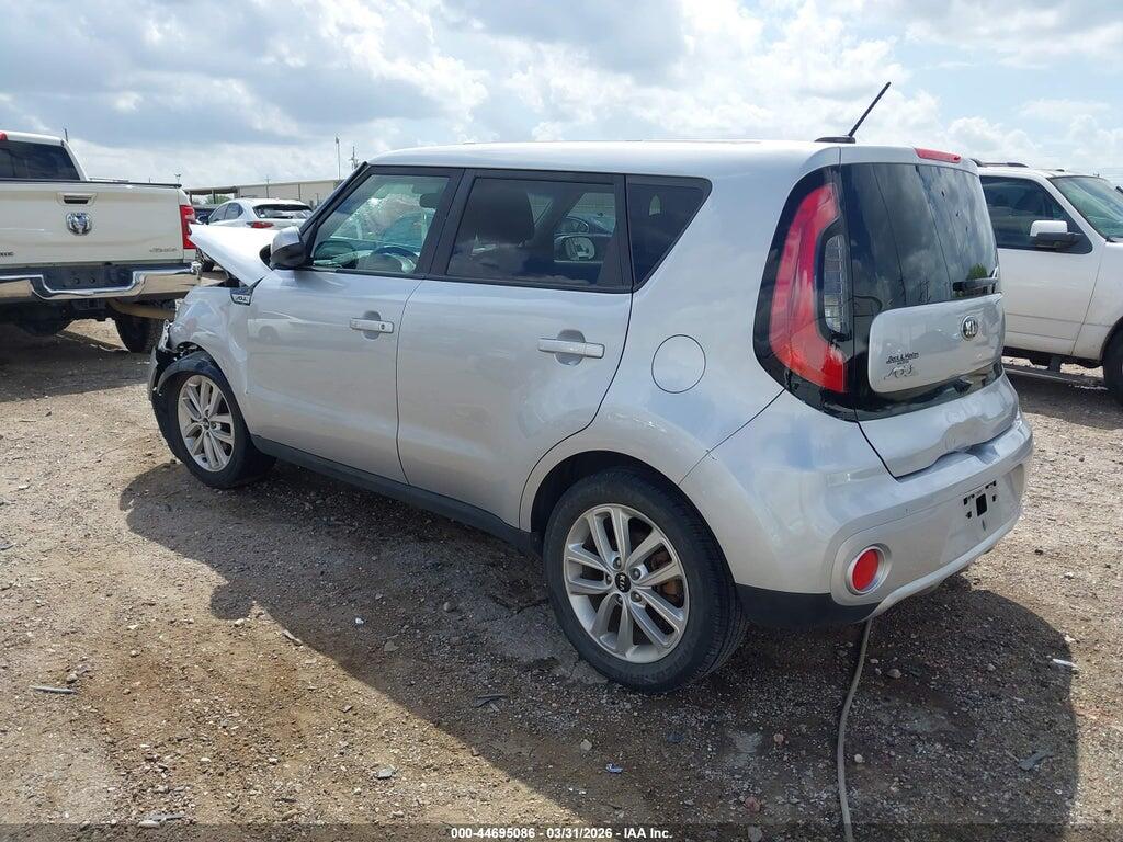 KNDJP3A55J7560178 2018 KIA SOUL photo no. 3