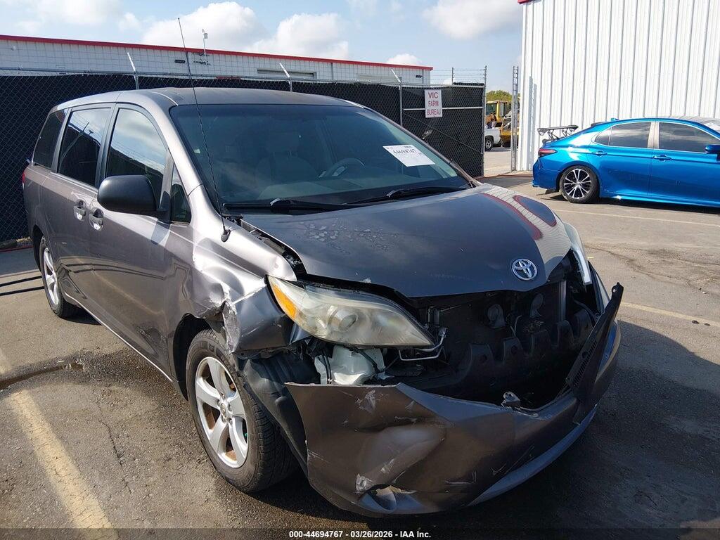 5TDZK3DC0DS316475 2013 TOYOTA SIENNA photo no. 1