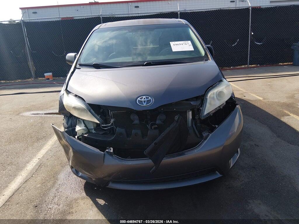 5TDZK3DC0DS316475 2013 TOYOTA SIENNA photo no. 12