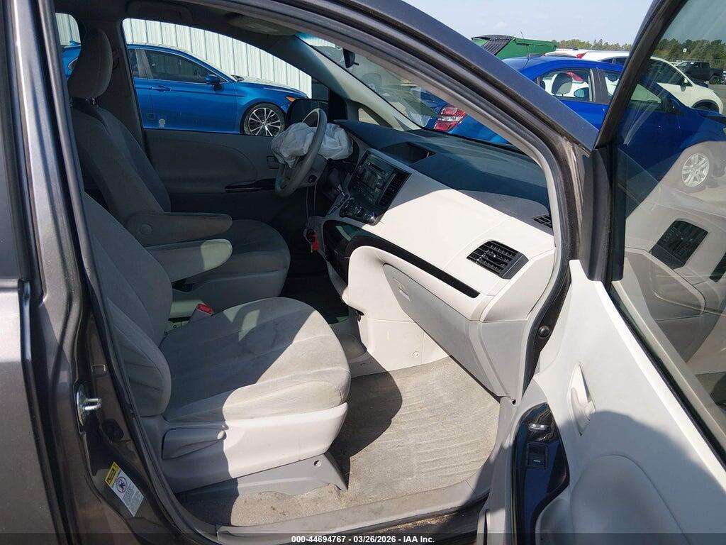 5TDZK3DC0DS316475 2013 TOYOTA SIENNA photo no. 5