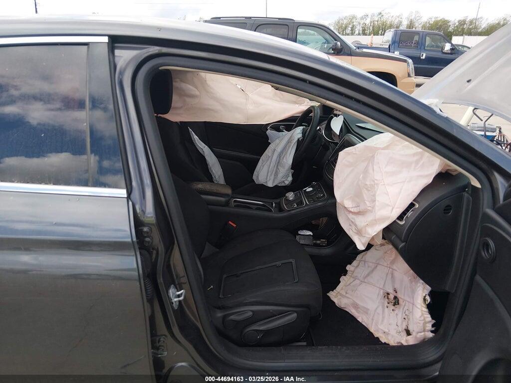 1C3CCCAB7FN750467 2015 CHRYSLER 200 photo no. 5