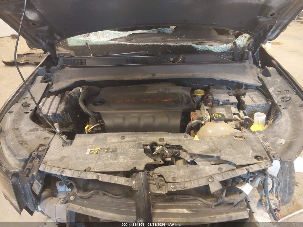 3C4NJDCB7JT238746 2018 JEEP COMPASS photo no. 10