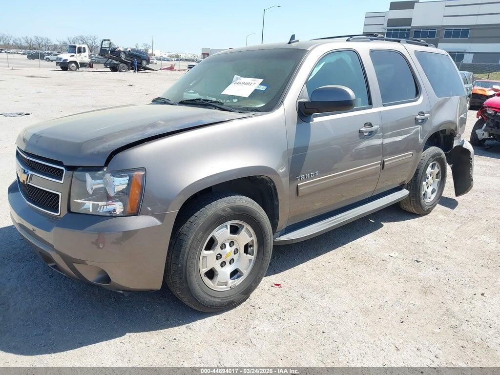 1GNSCAE03BR255147 2011 CHEVROLET TAHOE photo no. 2