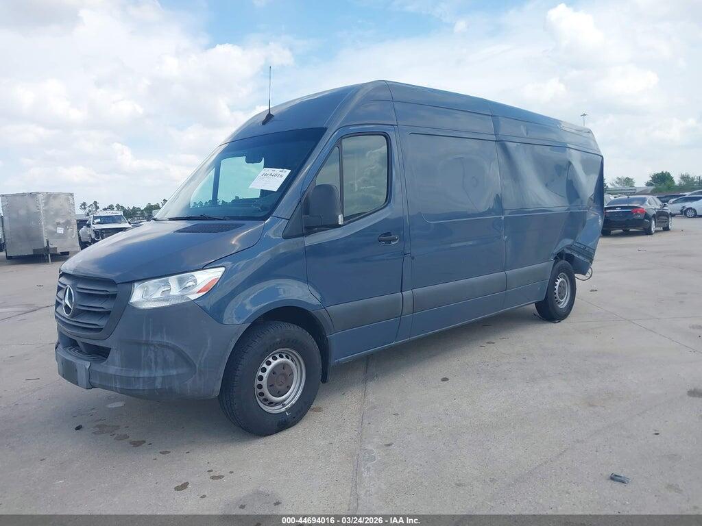 WD4PF1CD6KP113050 2019 MERCEDES-BENZ SPRINTER 2500 photo no. 2
