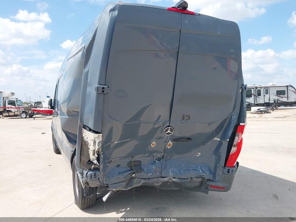 WD4PF1CD6KP113050 2019 MERCEDES-BENZ SPRINTER 2500 photo no. 6