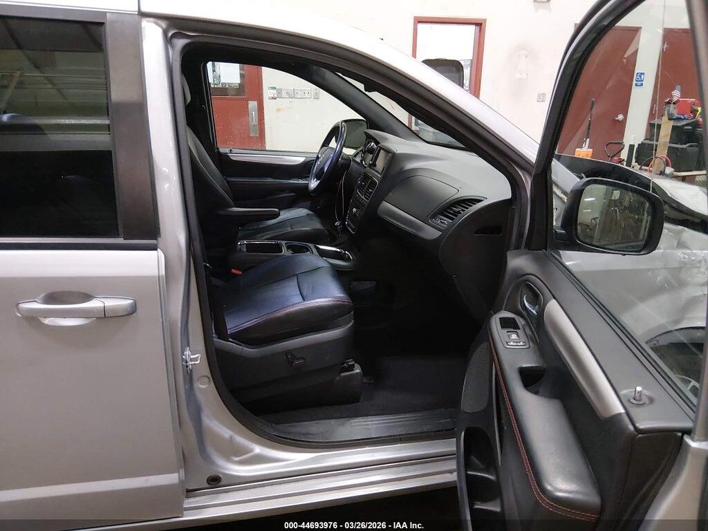 2C4RDGEG8JR195380 2018 DODGE GRAND CARAVAN photo no. 5