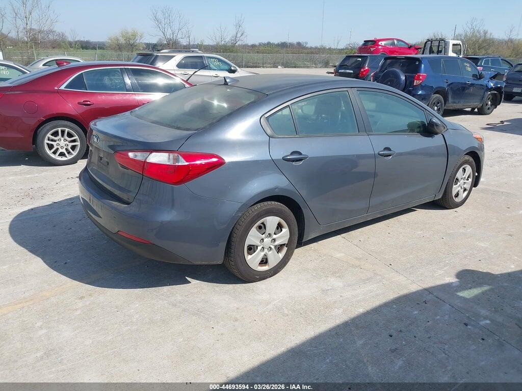 KNAFK4A64G5611349 2016 KIA FORTE photo no. 4