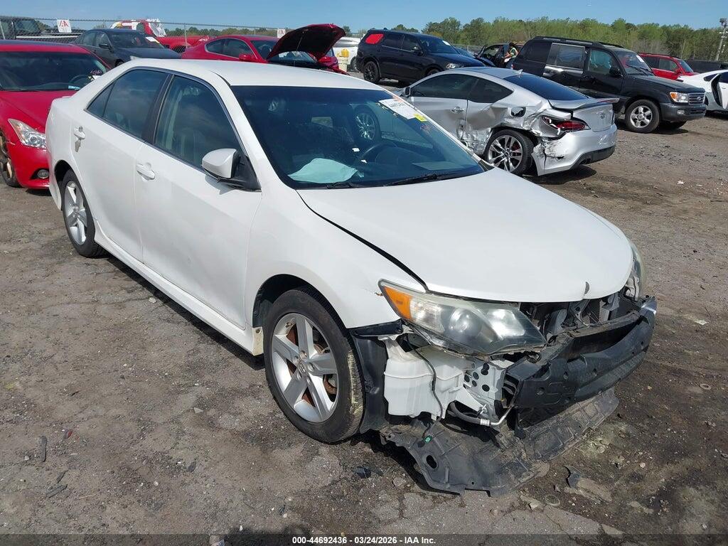 4T1BF1FK4EU454723 2014 TOYOTA CAMRY photo no. 1