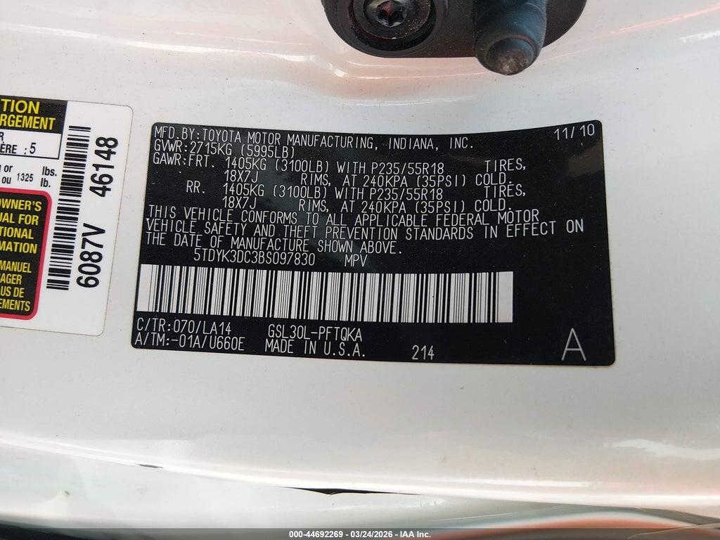5TDYK3DC3BS097830 2011 TOYOTA SIENNA photo no. 9