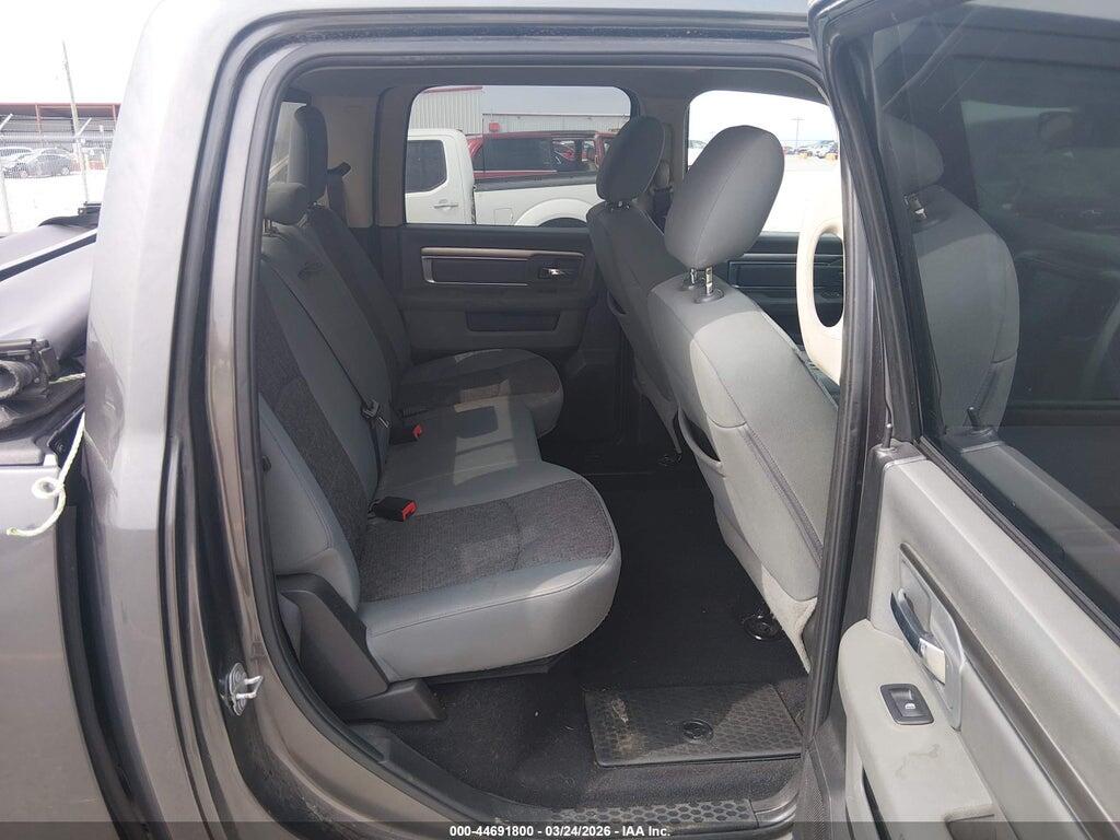 1C6RR7LT2KS599333 2019 RAM 1500 CLASSIC photo no. 8