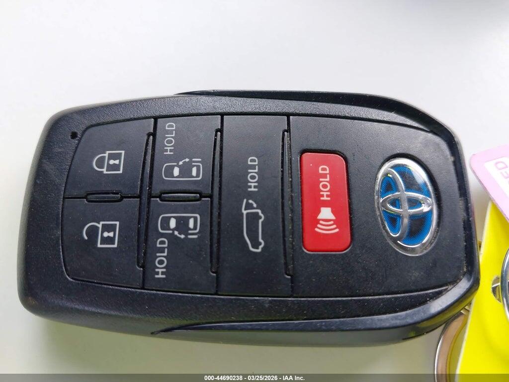 5TDJRKEC4MS064134 2021 TOYOTA SIENNA photo no. 11