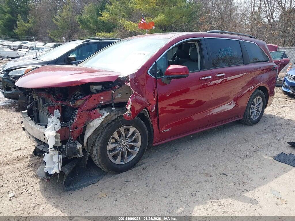 5TDJRKEC4MS064134 2021 TOYOTA SIENNA photo no. 2
