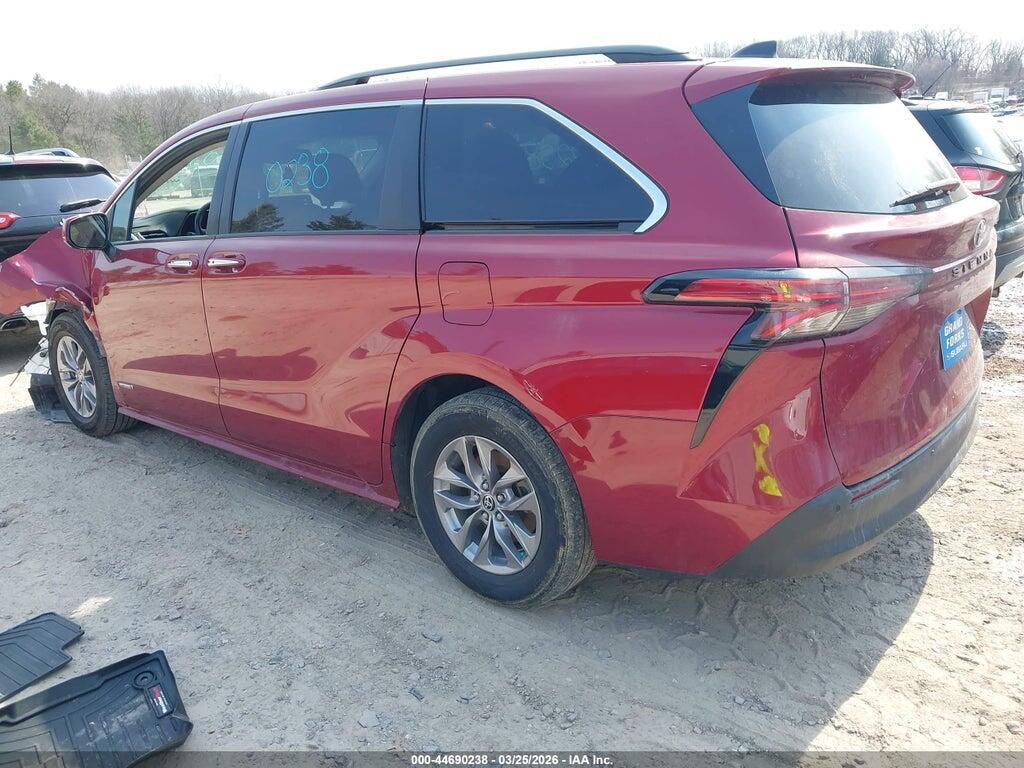 5TDJRKEC4MS064134 2021 TOYOTA SIENNA photo no. 3