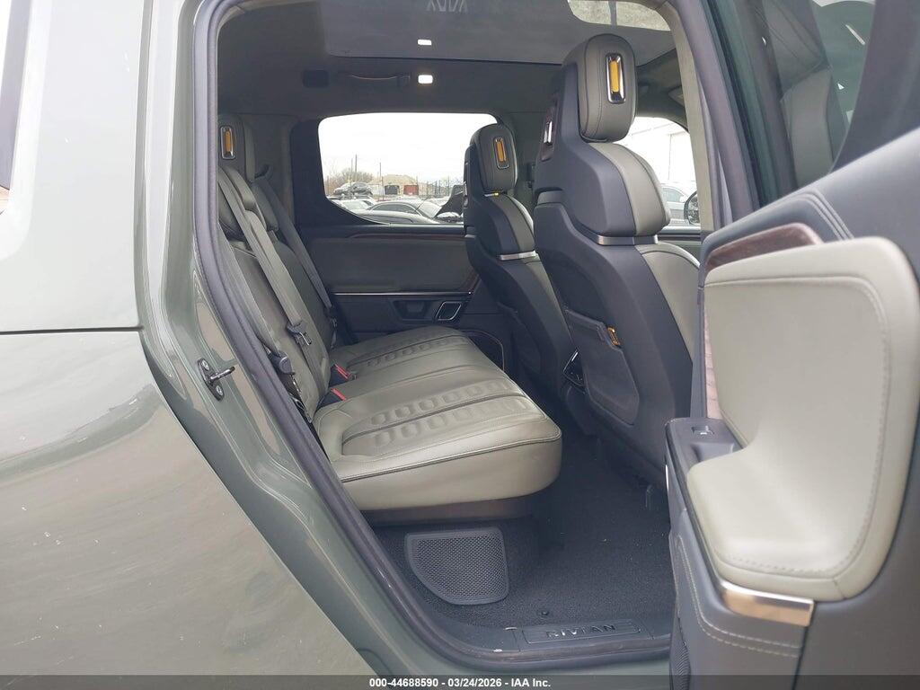 7FCTGAAL5NN004914 2022 RIVIAN R1T photo no. 8