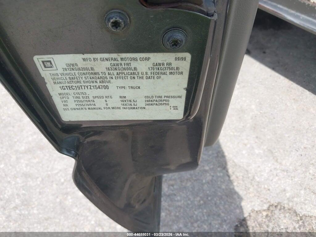 1GTEC19T7YZ154700 2000 GMC SIERRA 1500 photo no. 9