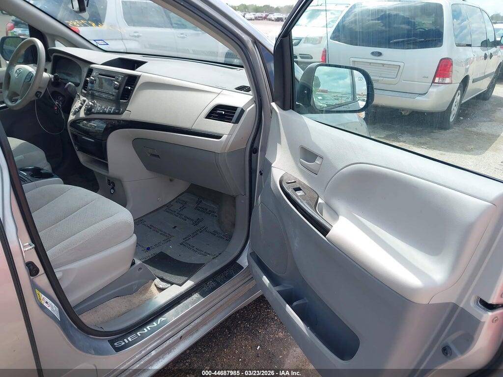 5TDKK3DC8ES482584 2014 TOYOTA SIENNA photo no. 5