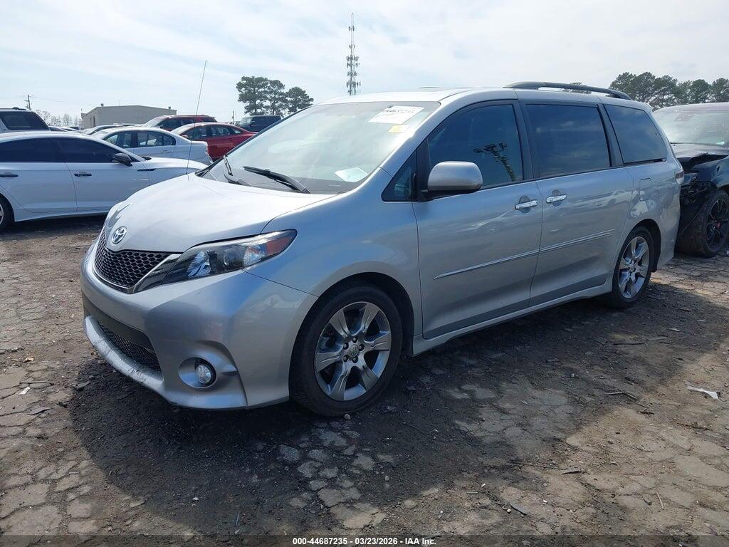 5TDXK3DC6ES419246 2014 TOYOTA SIENNA photo no. 2