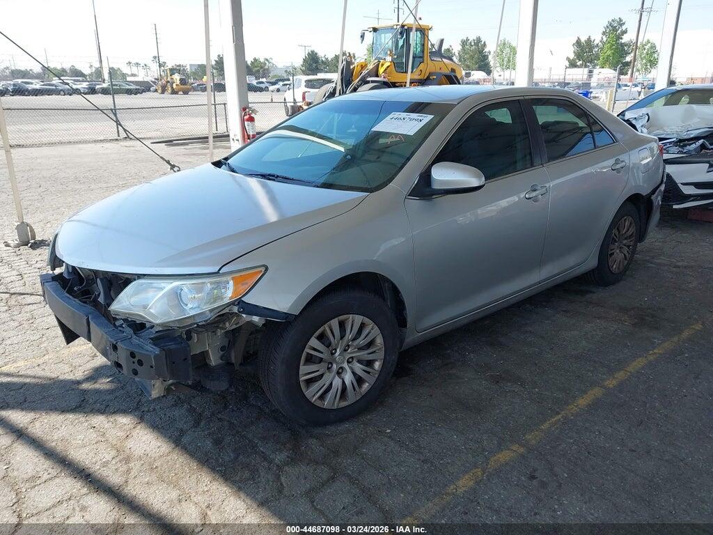 4T4BF1FK7ER435153 2014 TOYOTA CAMRY photo no. 2