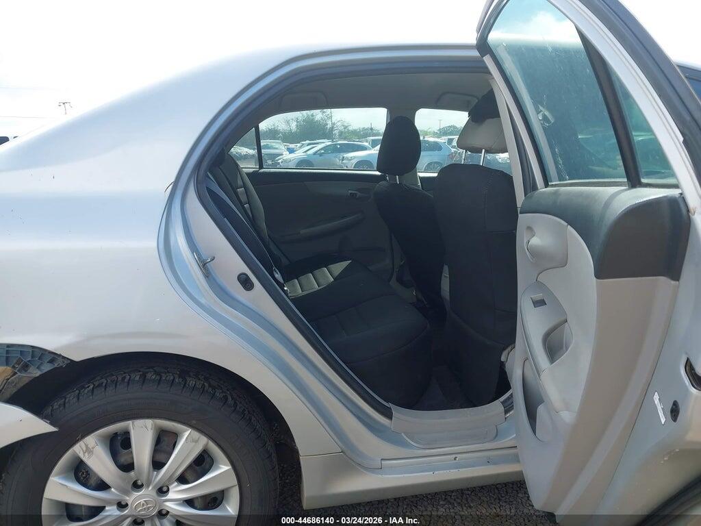 2T1BU4EE6DC962193 2013 TOYOTA COROLLA photo no. 8