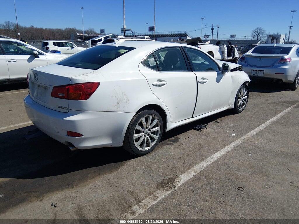 JTHCK262X72019664 2007 LEXUS IS 250 photo no. 4