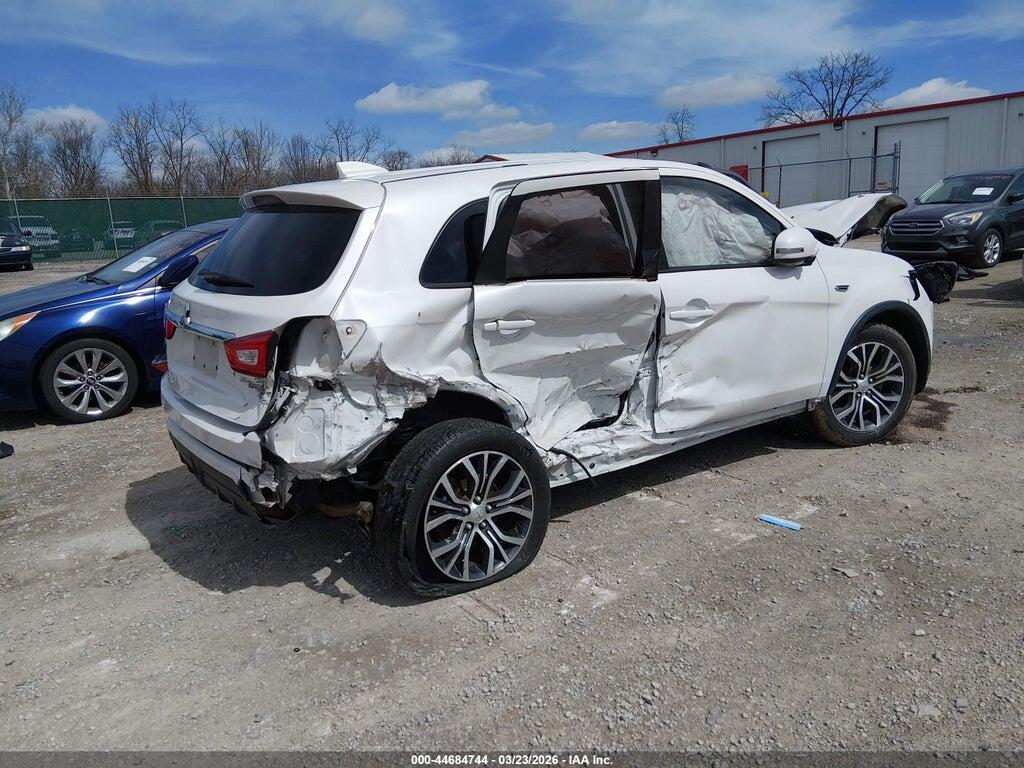 JA4AP3AU1KU011601 2019 MITSUBISHI OUTLANDER SPORT photo no. 4