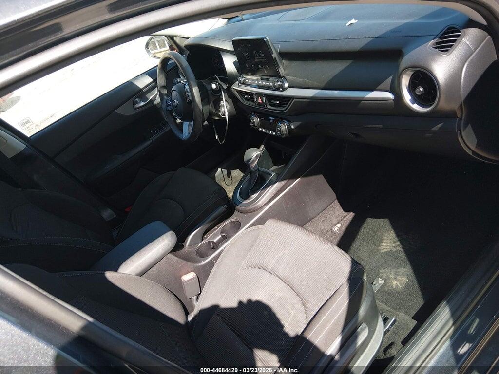 3KPF24AD1KE059405 2019 KIA FORTE photo no. 5