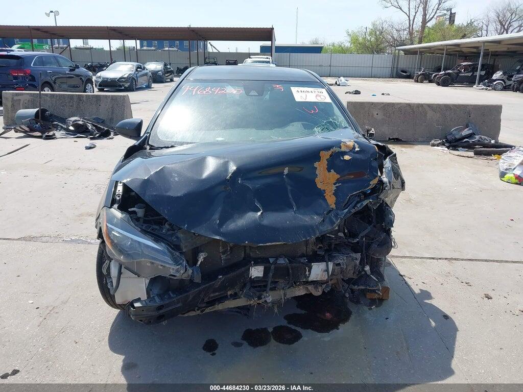 5YFBURHE7KP879247 2019 TOYOTA COROLLA photo no. 11