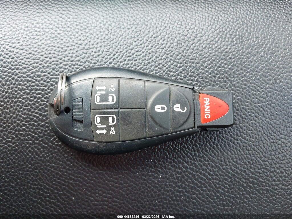 2C4RC1HG8ER174496 2014 CHRYSLER TOWN & COUNTRY photo no. 11
