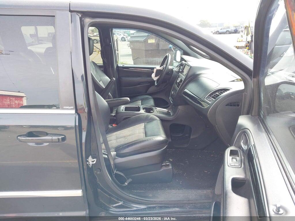 2C4RC1HG8ER174496 2014 CHRYSLER TOWN & COUNTRY photo no. 5