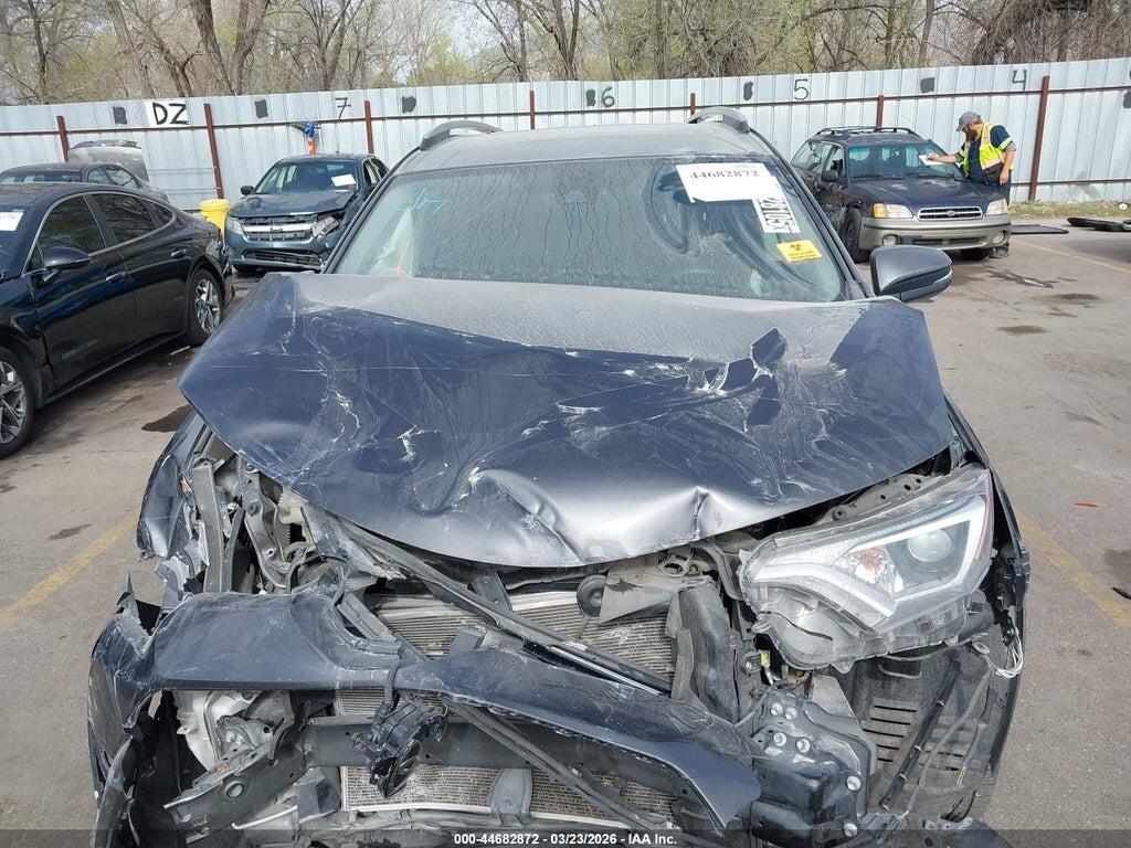 JTMRFREV2JJ252780 2018 TOYOTA RAV4 photo no. 11